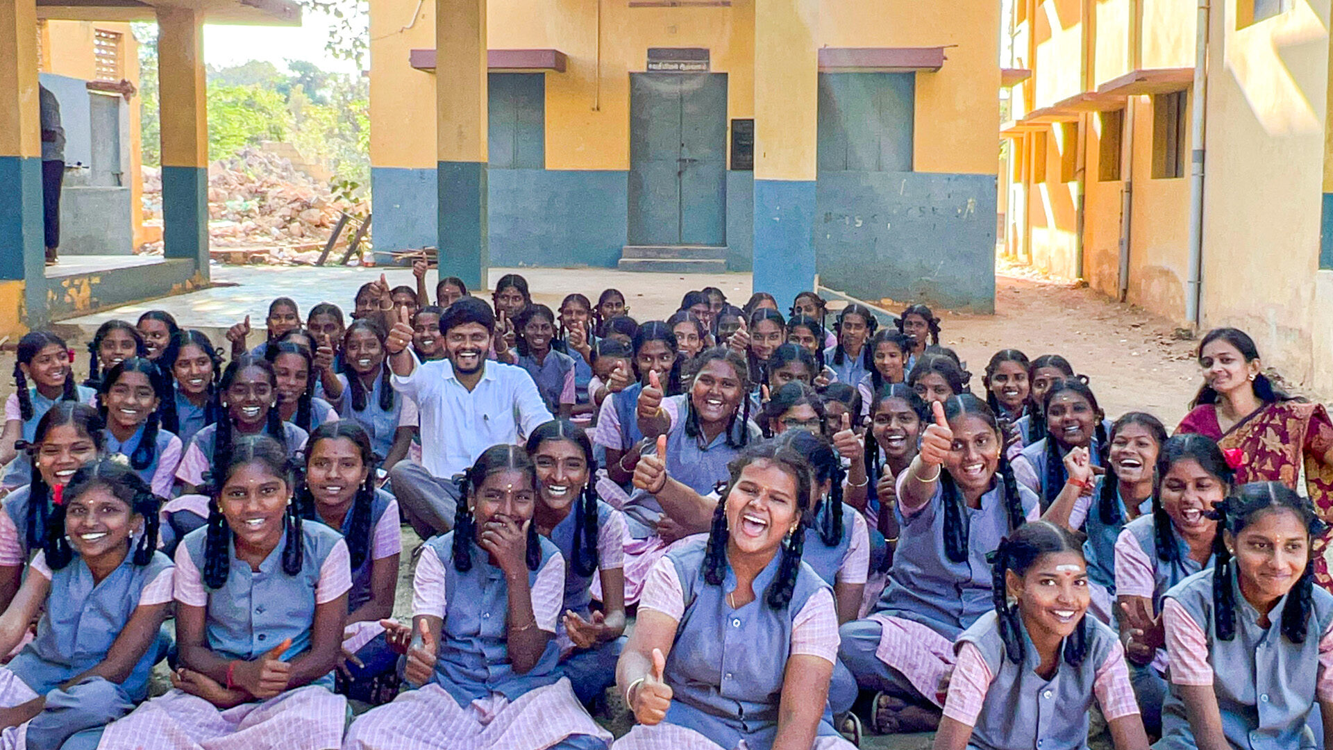 About Leaders Foundation